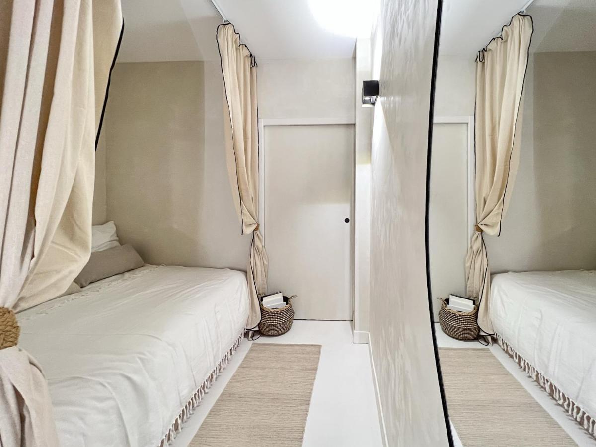 Superb Apartment Palais Royal Louvre Museum Free Netflix Paris Bagian luar foto