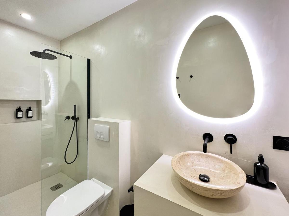 Superb Apartment Palais Royal Louvre Museum Free Netflix Paris Bagian luar foto
